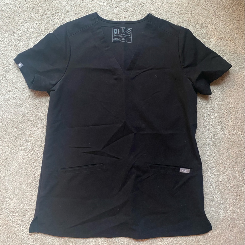 Figs size small scrub top, black
